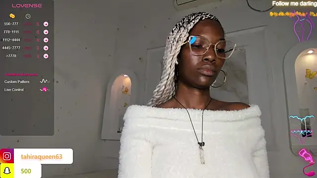 Snapshot of Tahira_21_ chatting on March 2025 10:38:02 PM Tahira 21 online show from March 2025 10:38:02 PM