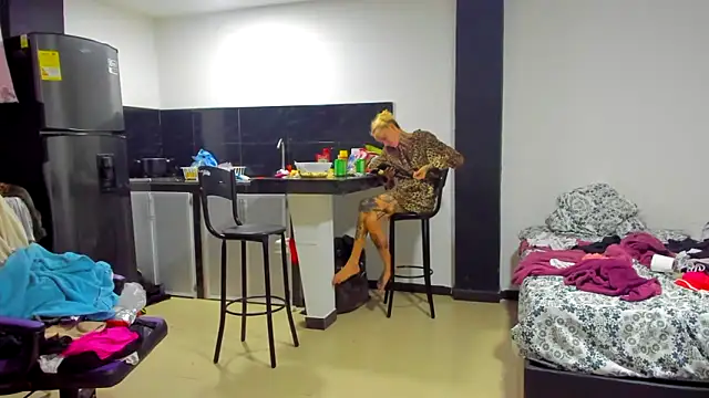 barbara anal squirt  online show from March 2025 05:54:01 AM