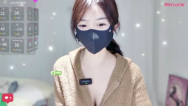 Snapshot of Duduludululu chatting on October 2025 05:10:02 AM Duduludululu online show from October 2025 05:10:02 AM