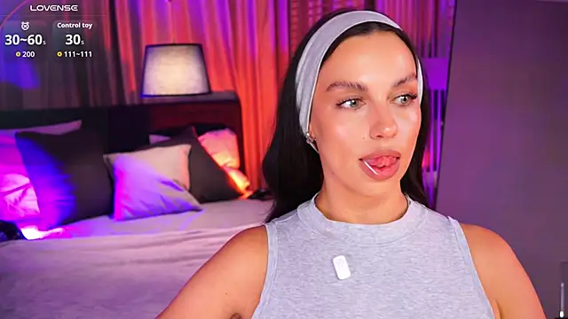 LunaNight online show from April 2026 08:58:02 PM