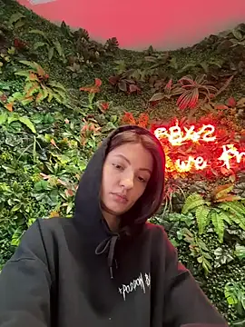 Snapshot of BabeRainbow chatting on January 2025 12:26:01 PM BabeRainbow online show from January 2025 12:26:01 PM