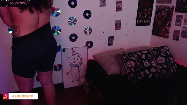 Snapshot of abril666 chatting on November 2025 04:18:02 PM abril666 online show from November 2025 04:18:02 PM