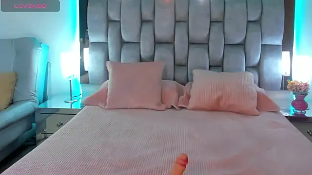 Snapshot of Abbye_blue01 chatting on January 2025 02:30:02 AM Abbye blue01 online show from January 2025 02:30:02 AM