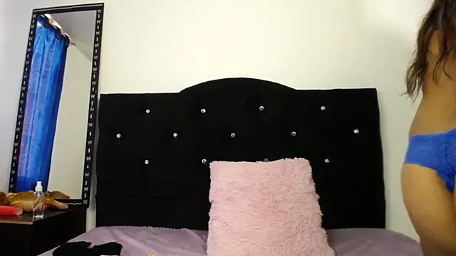 sweet skylove  online show from February 2026 07:12:01 PM