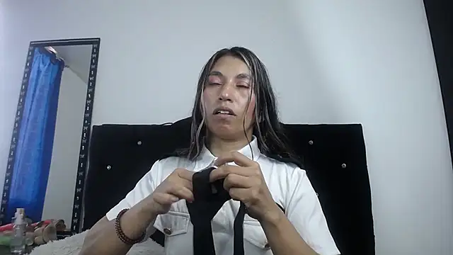 sweet skylove  online show from July 2026 01:51:02 PM