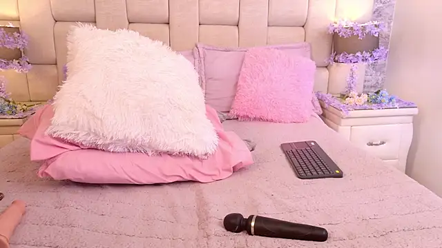 ZendayaGrey online show from March 2025 12:05:02 AM