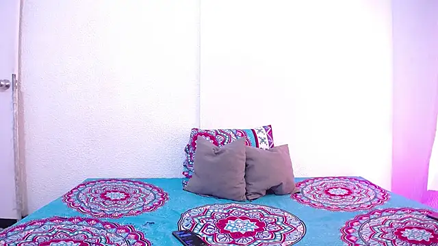 Snapshot of _joanne_and_oliver_ chatting on November 2025 06:08:01 PM joanne and oliver online show from November 2025 06:08:01 PM