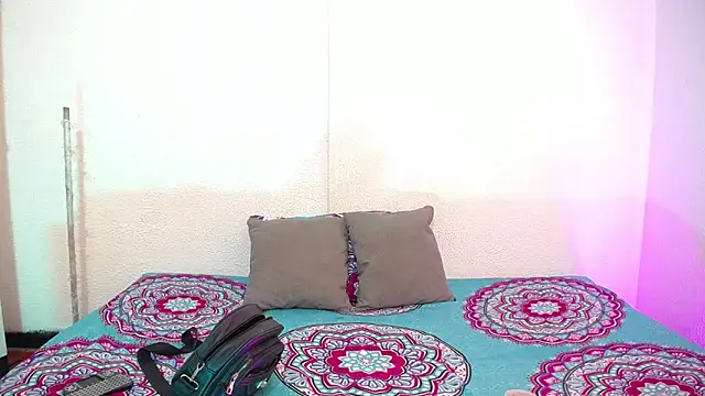 Snapshot of _joanne_and_oliver_ chatting on December 2025 03:39:01 PM joanne and oliver online show from December 2025 03:39:01 PM