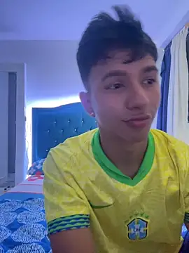 Snapshot of Leonarrrd_01 chatting on March 2025 03:51:01 AM Leonarrrd 01 online show from March 2025 03:51:01 AM