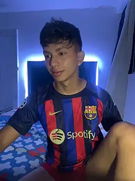 Snapshot of Leonarrrd_01 chatting on March 2025 03:19:01 AM Leonarrrd 01 online show from March 2025 03:19:01 AM