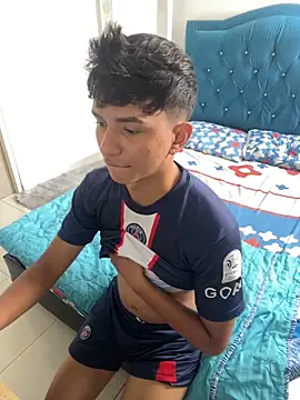 Snapshot of Leonarrrd_01 chatting on March 2025 06:37:01 PM Leonarrrd 01 online show from March 2025 06:37:01 PM