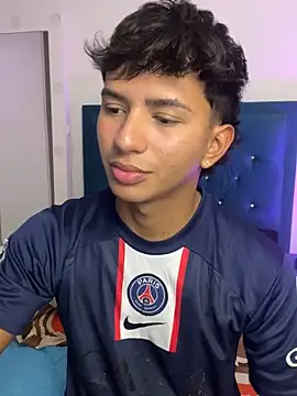 Snapshot of Leonarrrd_01 chatting on October 2025 03:14:02 AM Leonarrrd 01 online show from October 2025 03:14:02 AM