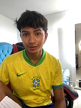 Snapshot of Leonarrrd_01 chatting on November 2025 05:34:01 PM Leonarrrd 01 online show from November 2025 05:34:01 PM