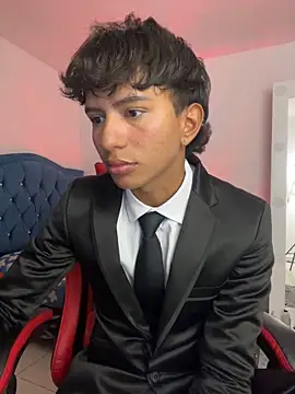 Snapshot of Leonarrrd_01 chatting on November 2025 11:04:01 PM Leonarrrd 01 online show from November 2025 11:04:01 PM