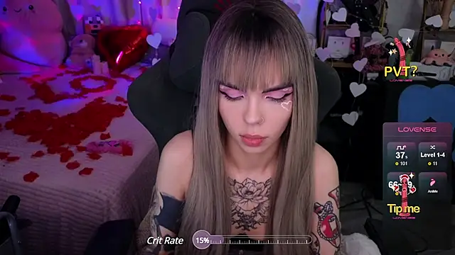 Snapshot of Kerry_Kirk chatting on February 2025 08:33:01 PM Kerry Kirk online show from February 2025 08:33:01 PM