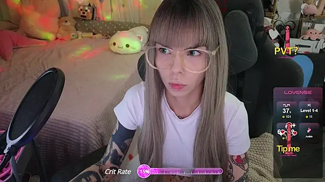 Snapshot of Kerry_Kirk chatting on March 2025 10:16:02 PM Kerry Kirk online show from March 2025 10:16:02 PM