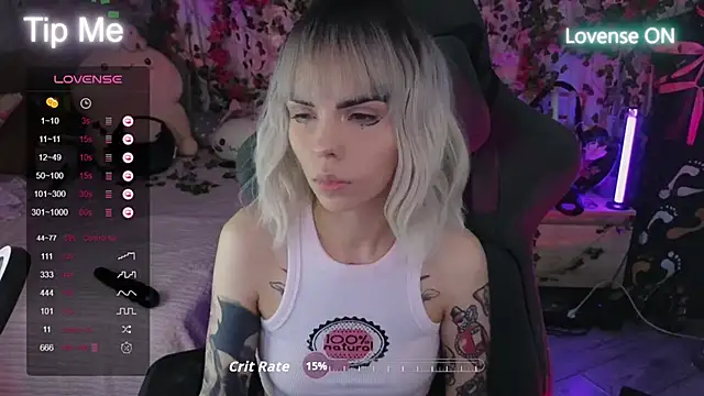 Snapshot of Kerry_Kirk chatting on September 2025 09:58:01 PM Kerry Kirk online show from September 2025 09:58:01 PM