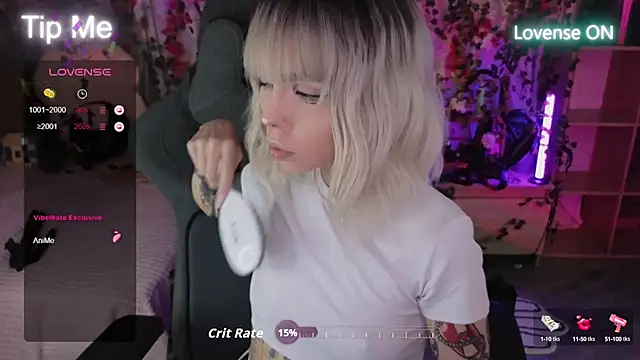 Snapshot of Kerry_Kirk chatting on September 2025 09:25:02 PM Kerry Kirk online show from September 2025 09:25:02 PM