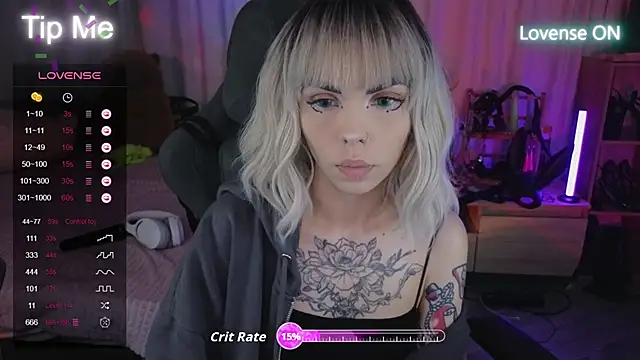 Snapshot of Kerry_Kirk chatting on October 2025 07:45:01 PM Kerry Kirk online show from October 2025 07:45:01 PM