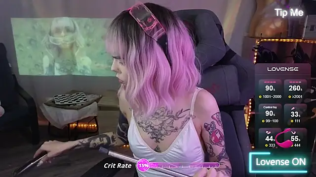 Snapshot of Kerry_Kirk chatting on November 2025 06:57:01 PM Kerry Kirk online show from November 2025 06:57:01 PM