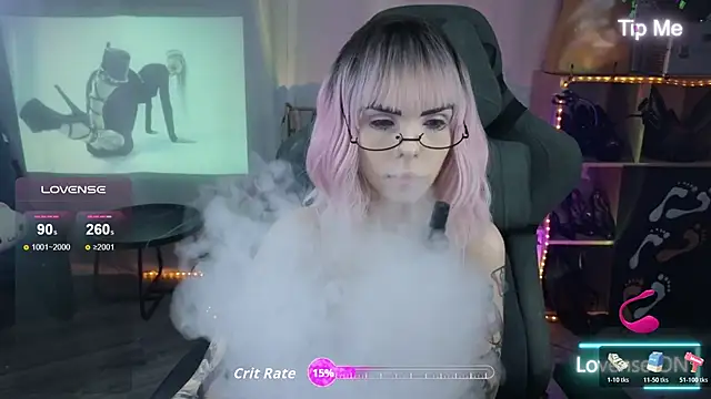 Snapshot of Kerry_Kirk chatting on November 2025 09:02:01 PM Kerry Kirk online show from November 2025 09:02:01 PM