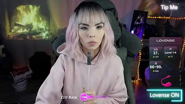 Snapshot of Kerry_Kirk chatting on December 2025 10:26:01 PM Kerry Kirk online show from December 2025 10:26:01 PM