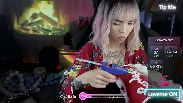 Snapshot of Kerry_Kirk chatting on December 2025 09:20:01 PM Kerry Kirk online show from December 2025 09:20:01 PM