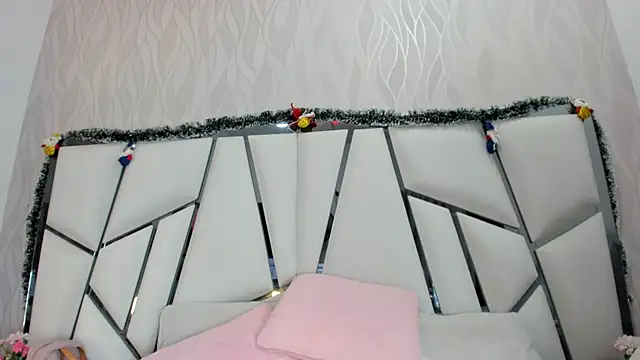 Snapshot of _aurora18_ chatting on December 2025 03:11:02 AM aurora18 online show from December 2025 03:11:02 AM