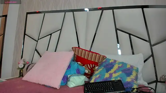 Snapshot of _aurora18_ chatting on January 2026 03:20:01 AM aurora18 online show from January 2026 03:20:01 AM