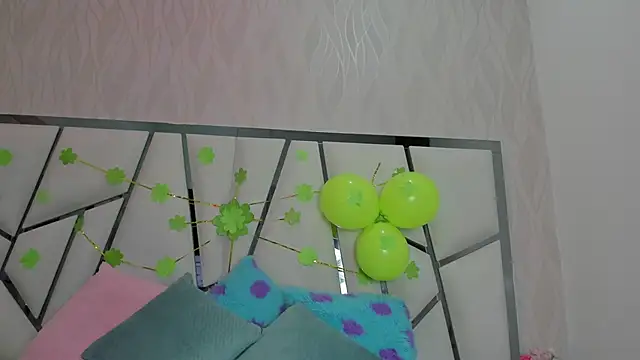  aurora18  online show from March 2026 03:12:01 AM