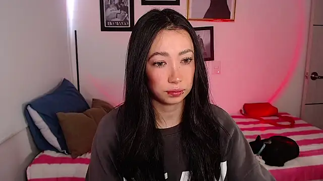 lilyy evanss online show from January 2025 09:50:01 PM