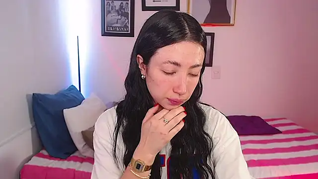 lilyy evanss online show from February 2025 08:03:01 PM