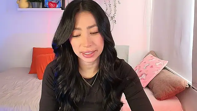 lilyy evanss online show from April 2026 09:59:02 PM