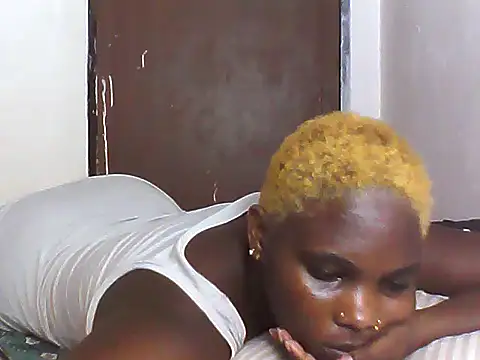 Snapshot of SexyKimberly23 chatting on October 2025 08:14:01 AM SexyKimberly23 online show from October 2025 08:14:01 AM