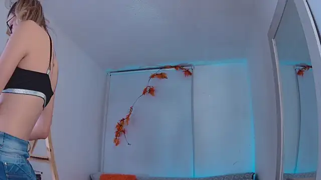 Lucy Princes online show from December 2024 11:57:02 PM