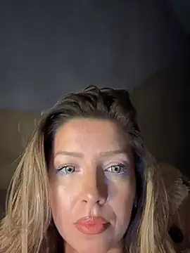 Snapshot of SonyaD_ chatting on February 2025 05:22:01 AM SonyaD online show from February 2025 05:22:01 AM