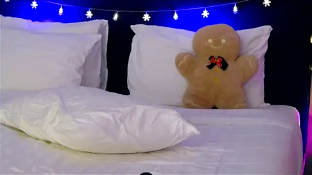 wow Mia online show from December 2024 04:44:01 AM