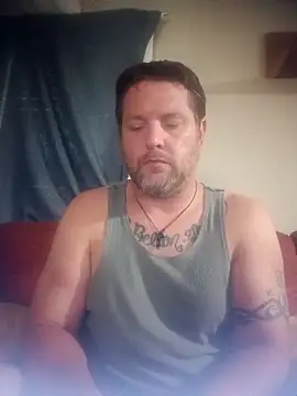 Snapshot of Buddy_Cuck chatting on September 2025 09:14:02 PM Buddy Cuck online show from September 2025 09:14:02 PM