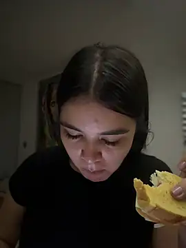 CamilaSofiia online show from June 2026 05:04:01 AM