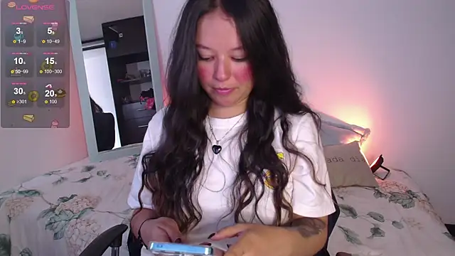 Lexie Thompson10 online show from September 2025 05:23:02 PM