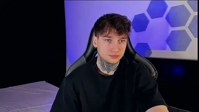 Chris Tyson online show from March 2025 01:21:02 AM