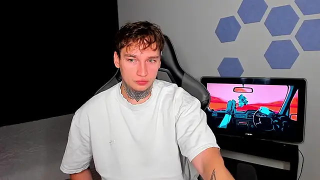 Chris Tyson online show from September 2025 01:07:02 AM