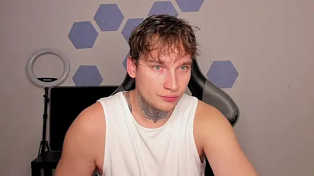 Chris Tyson online show from October 2025 09:04:02 PM