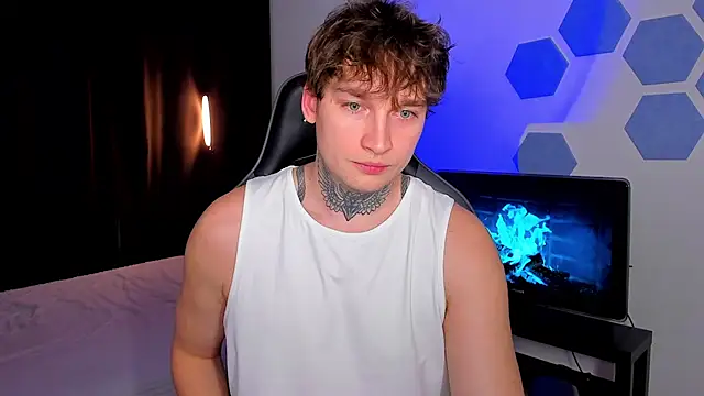 Chris Tyson online show from November 2025 08:30:01 PM