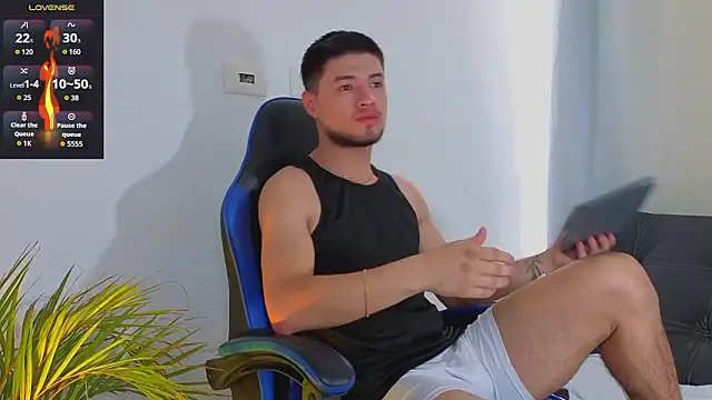 EdwardRoss  online show from March 2026 07:30:02 PM