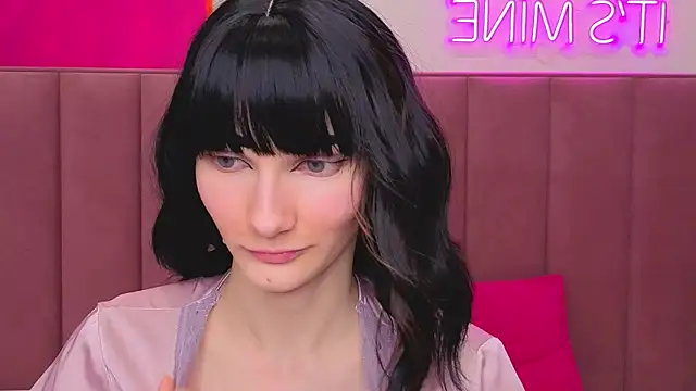 Lili flowerr online show from April 2026 10:57:01 AM