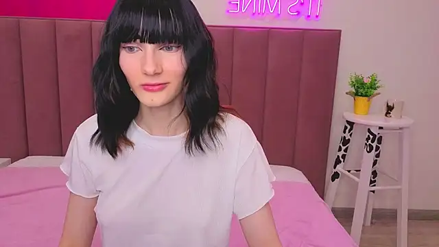 Lili flowerr online show from June 2026 11:46:01 AM