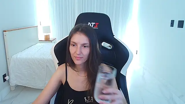 upssnowy online show from May 2026 04:56:02 PM