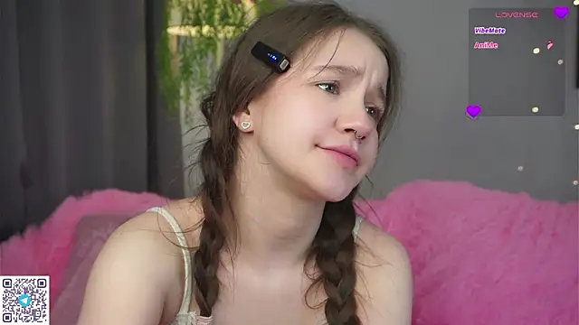 AmiLewis online show from March 2025 04:17:02 AM