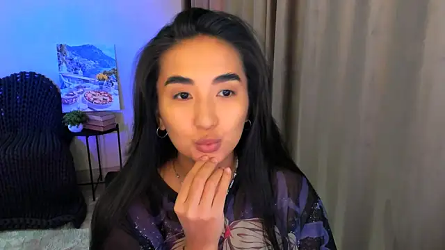 worldofkim online show from March 2025 02:56:01 PM